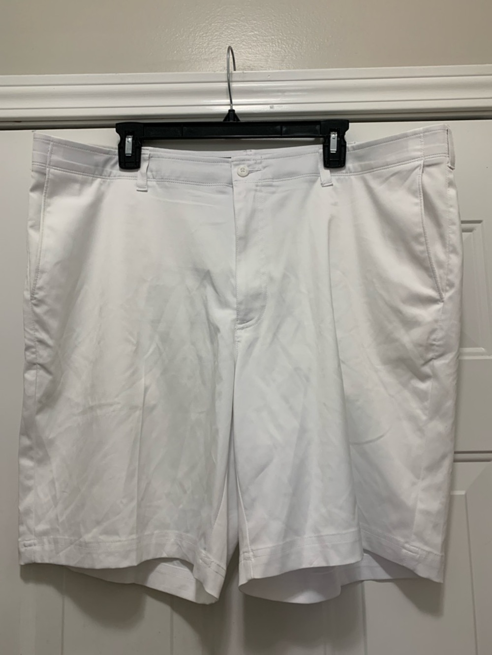 3/$15 ProTour White Performance Golf Shorts Size 42
